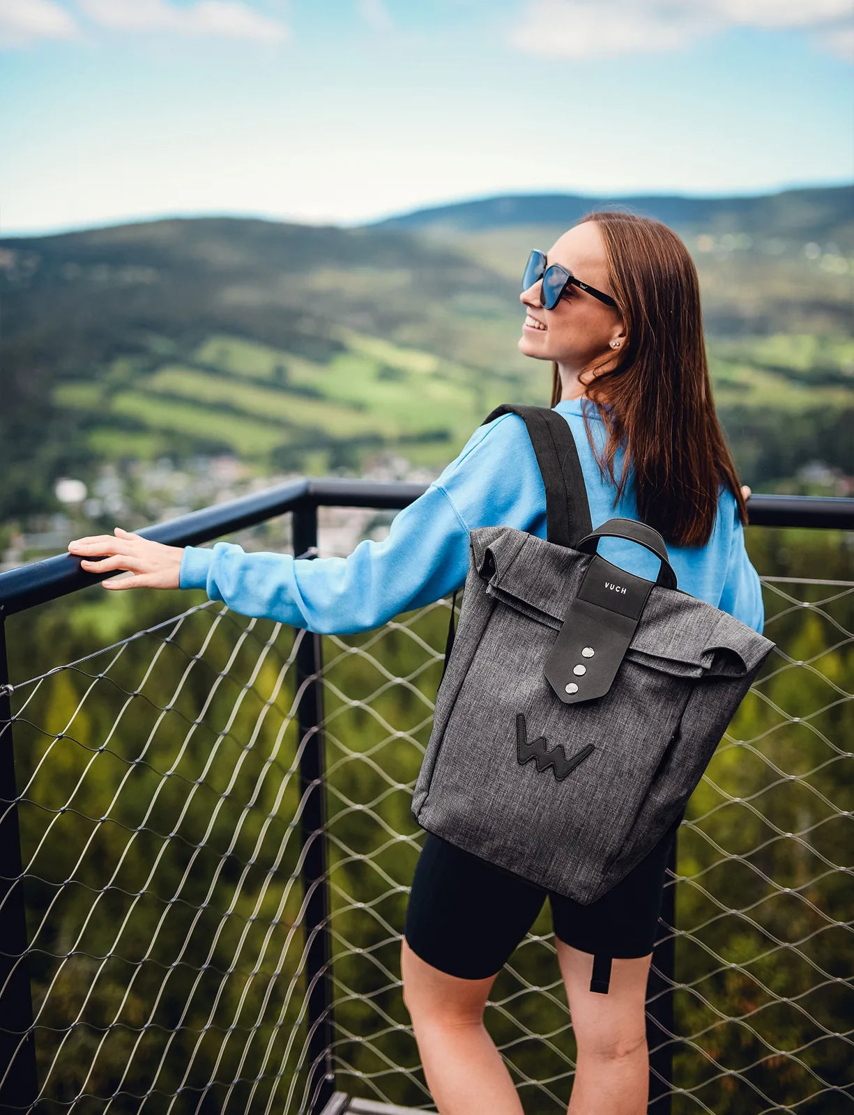 Mellora - Zaino spazioso in materiale resistente