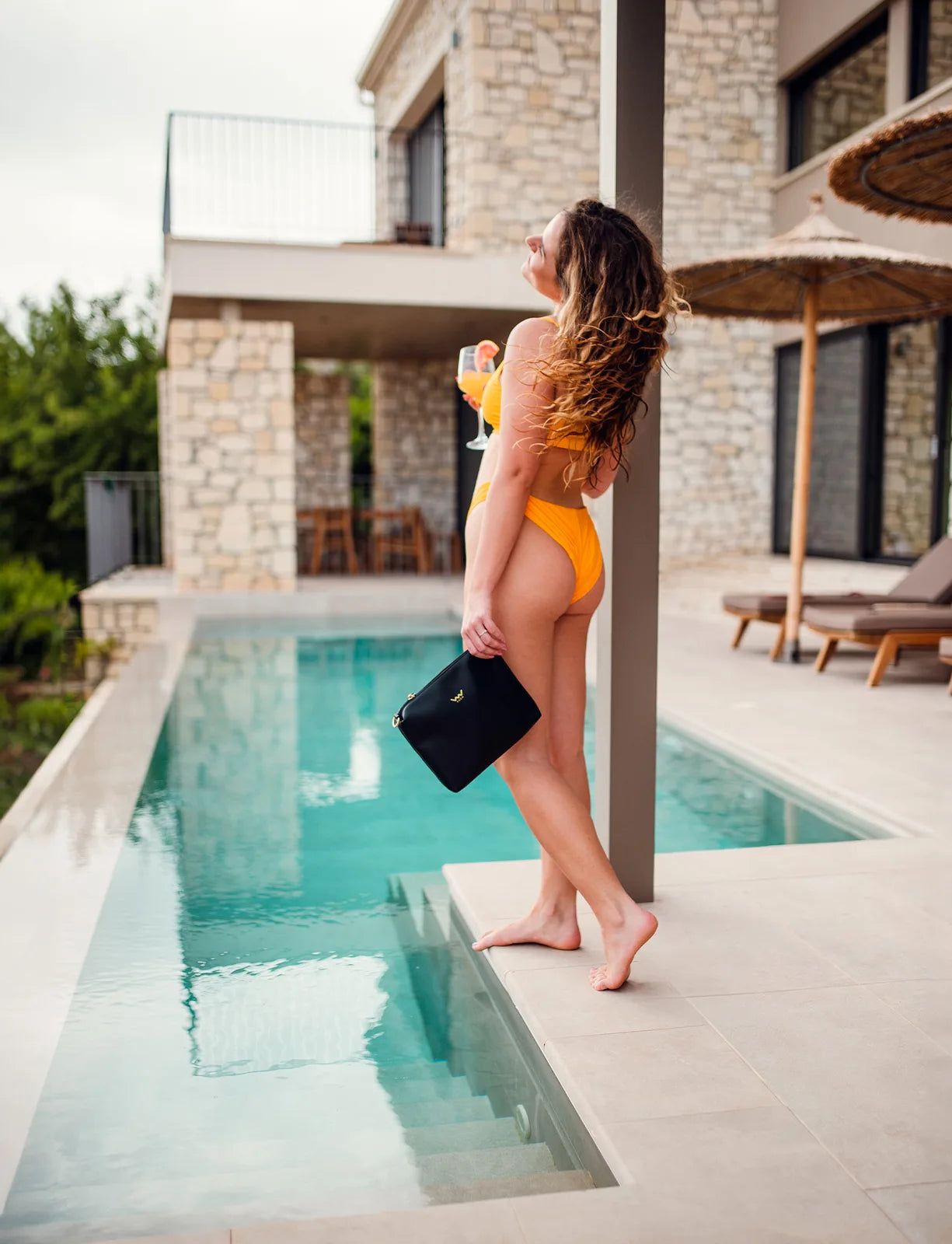 Coalie - Borsa a tracolla con dettagli dorati - Disponibile anche in altri colori